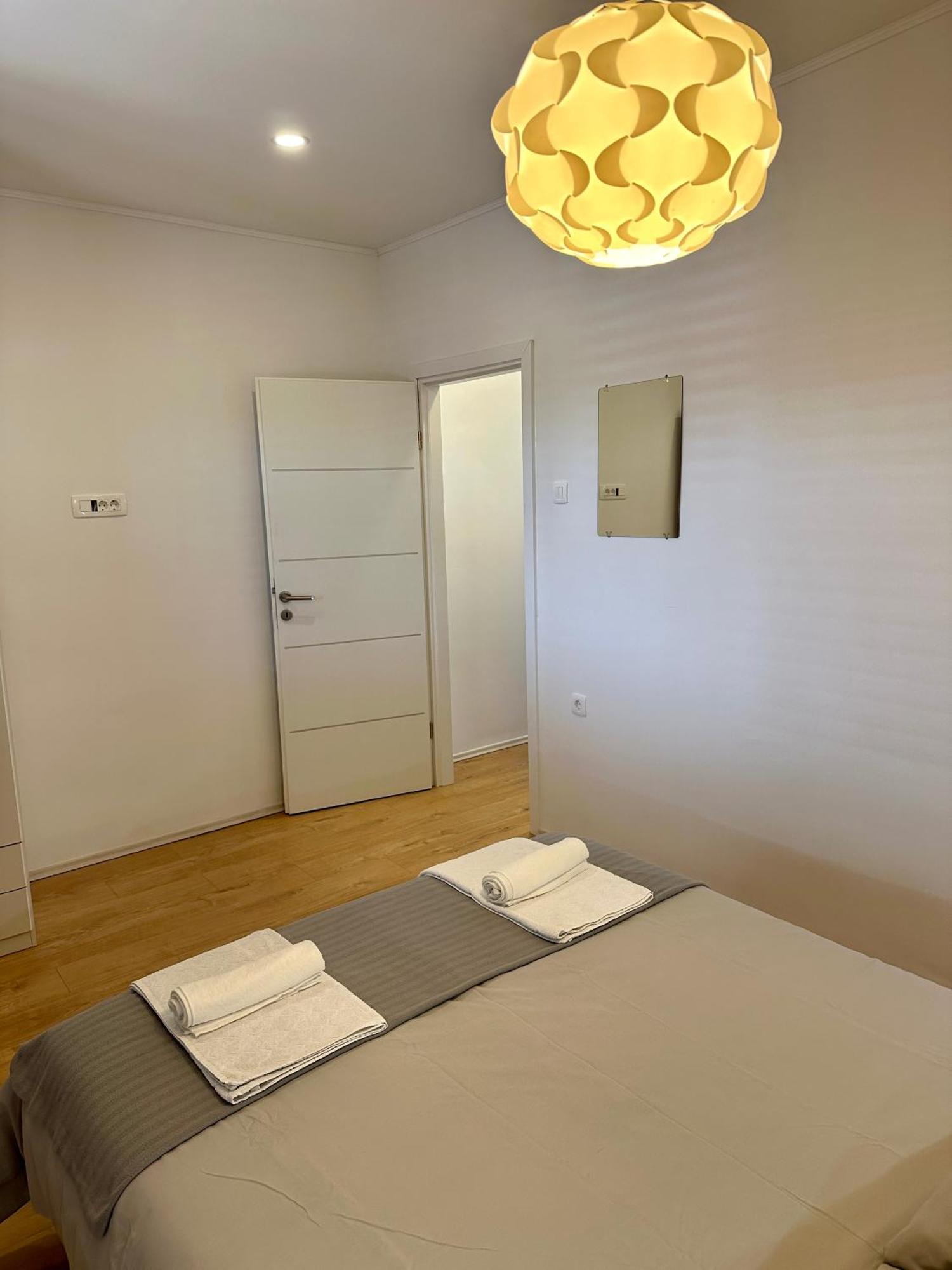Apartment House Varos *