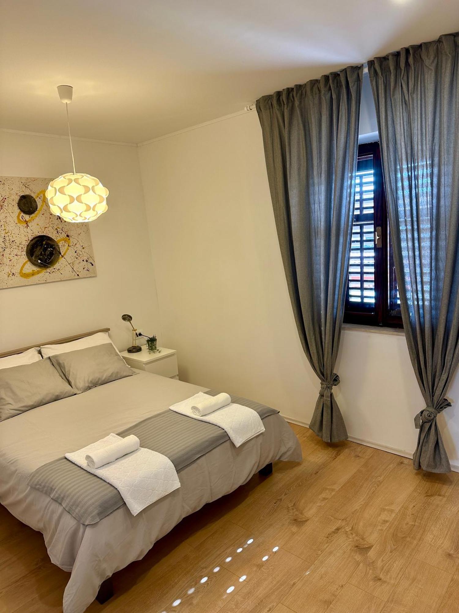 Apartment House Varos *