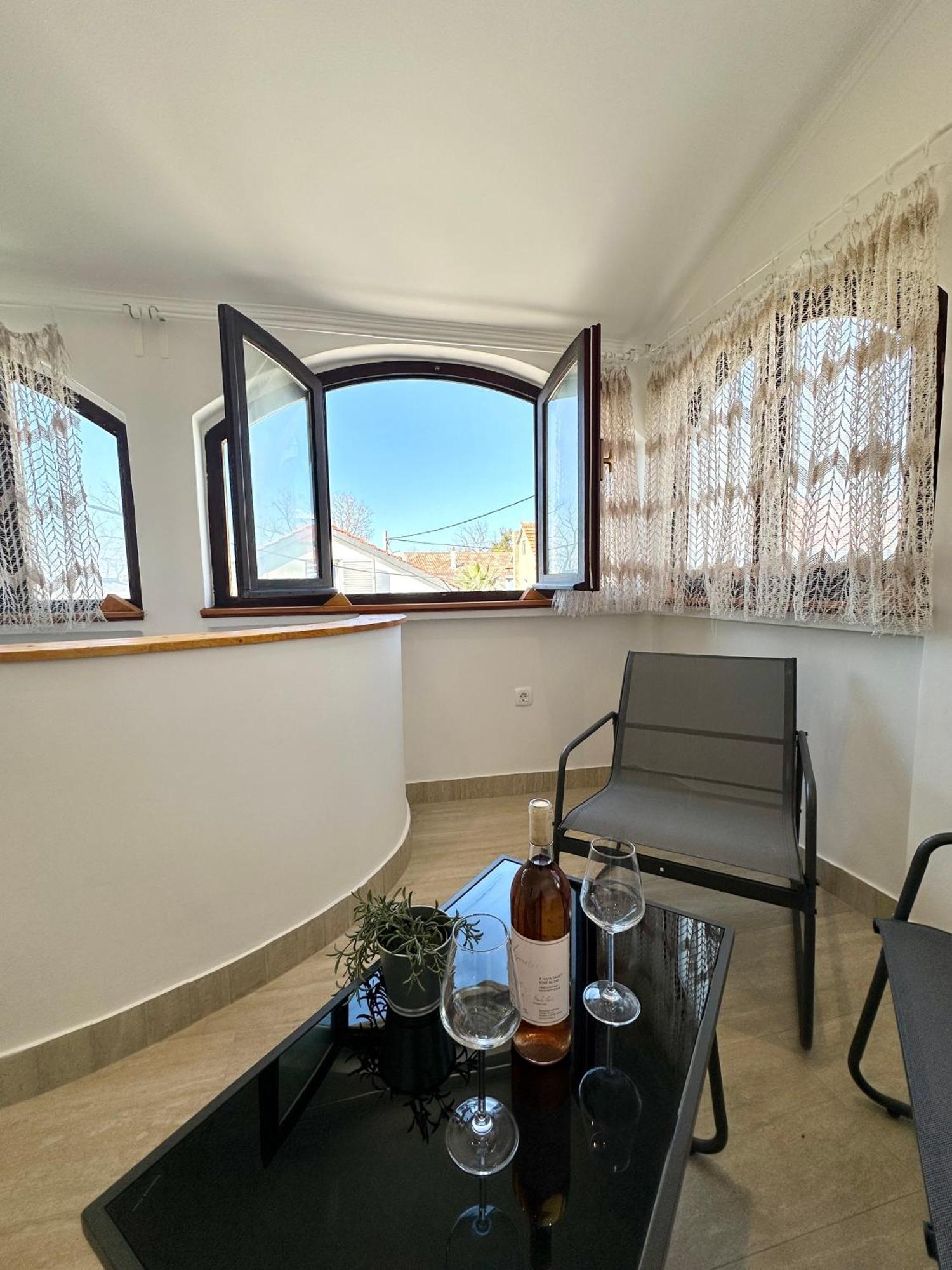 House Varos Apartment