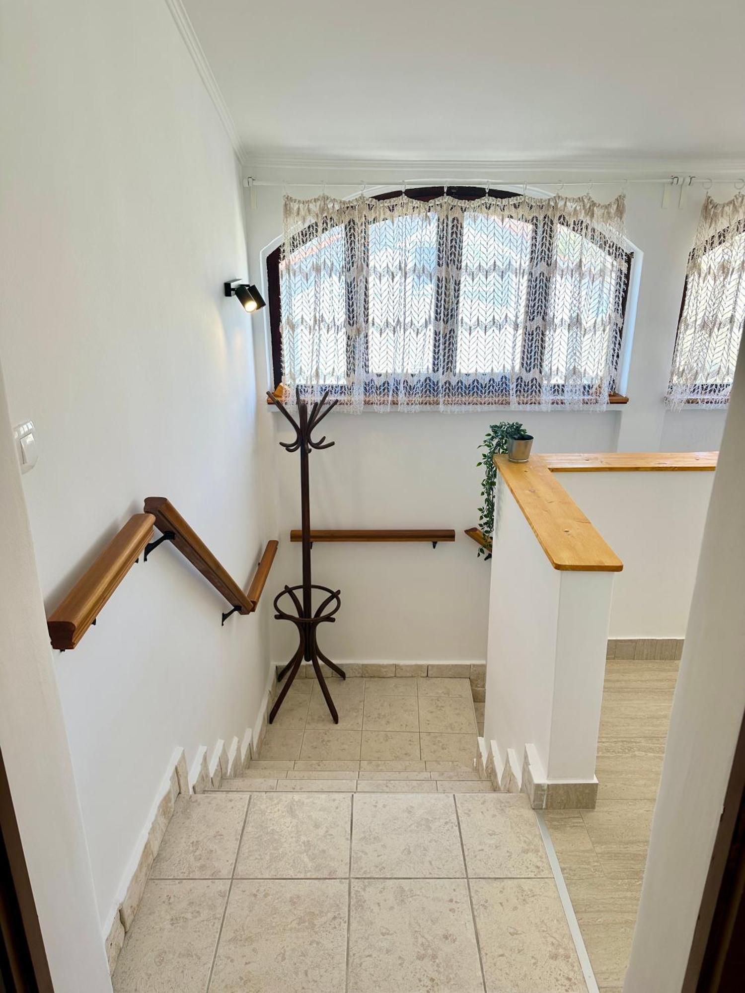 House Varos Apartment *