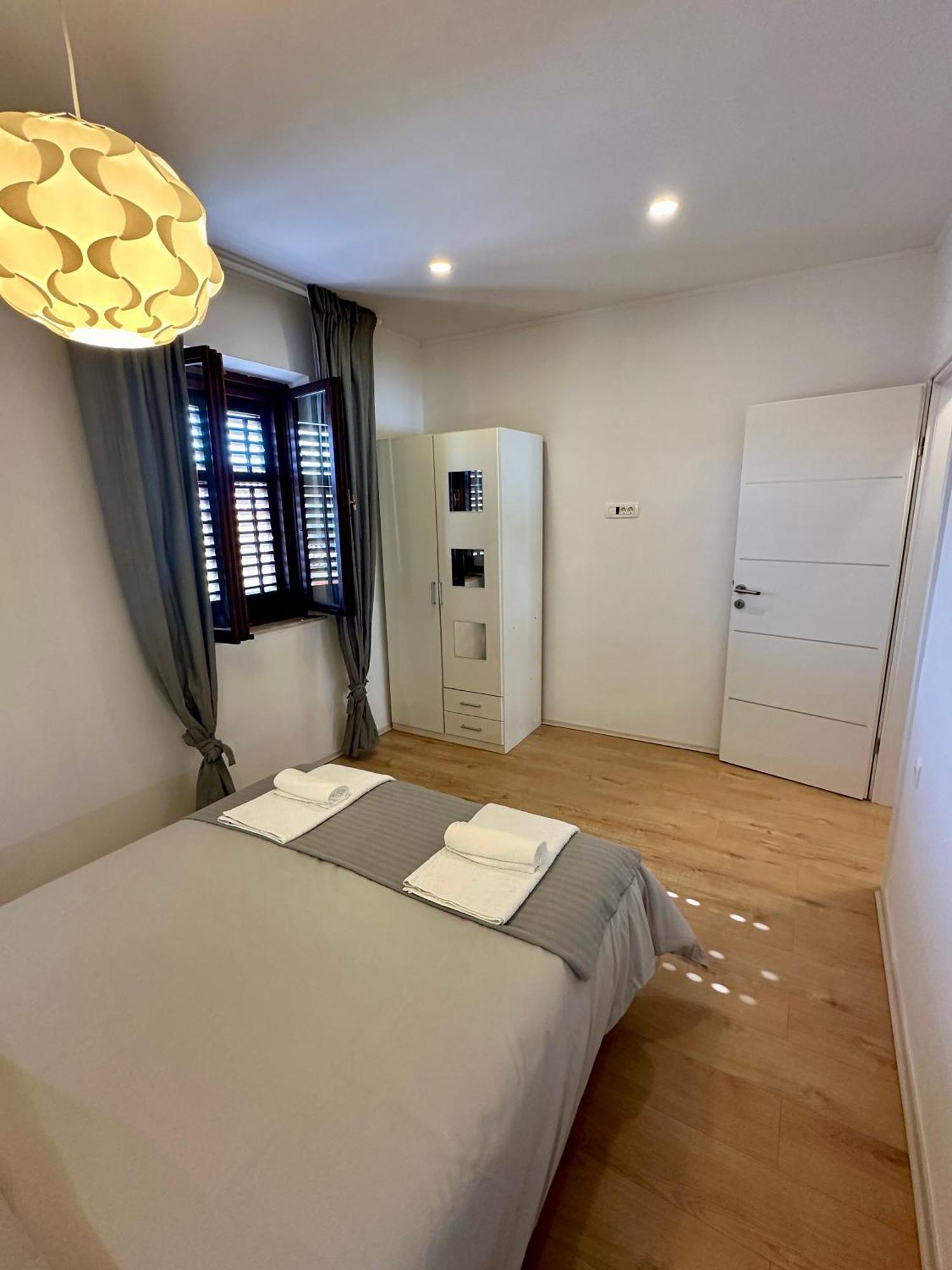 House Varos Apartment